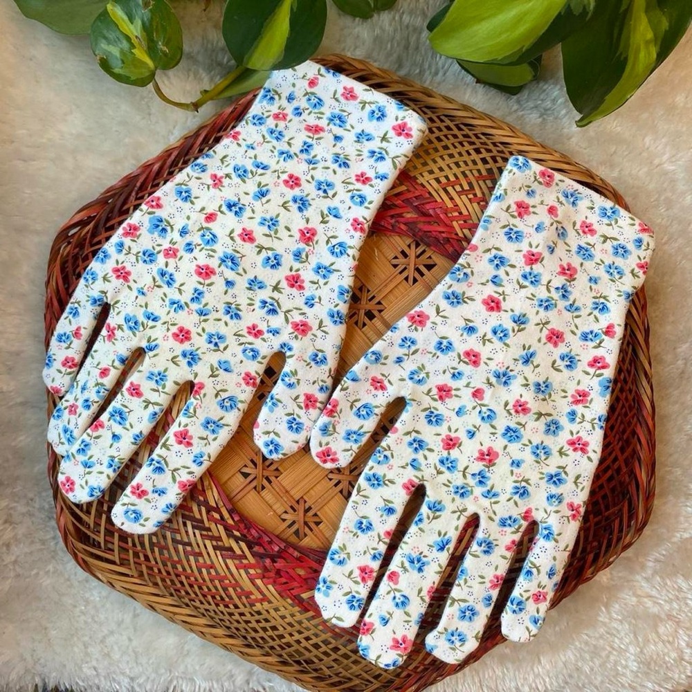 Vintage Floral Cottagecore Gloves